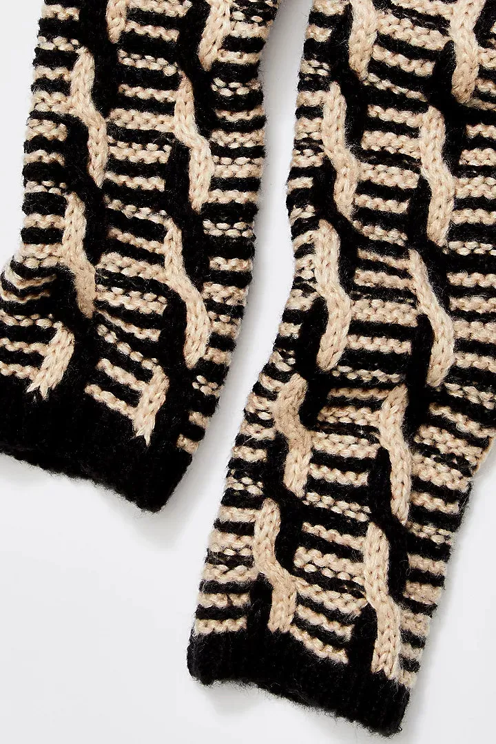 Mariella Cable Knit Arm Warmers - Black/Tan