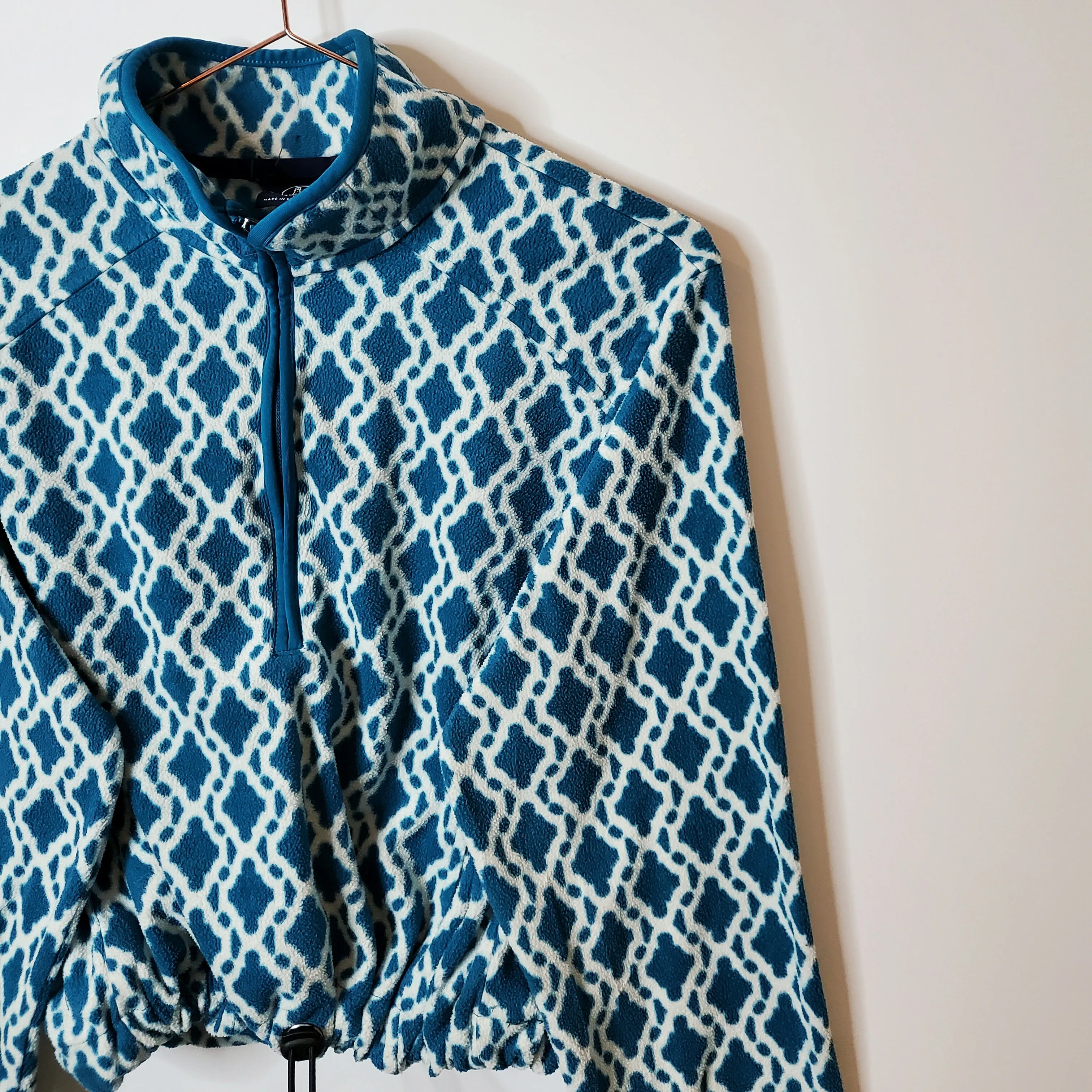 Reworked Funky Pattern Crop Fleece | Size 10